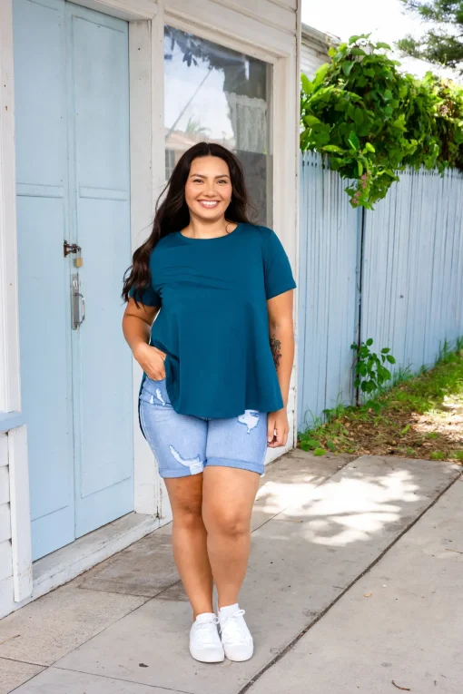 Macey Hi-Low T-Shirt in Teal